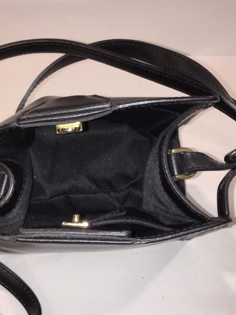 Gianni Chiarini Leather Crossbody Bag Black - Picture 6 of 9